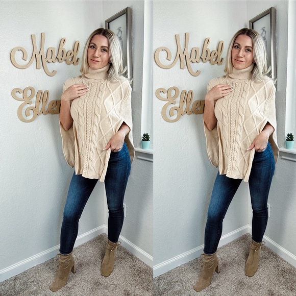 Boutique Chic cream knitted turtleneck poncho sweater size small - Picture 1 of 7